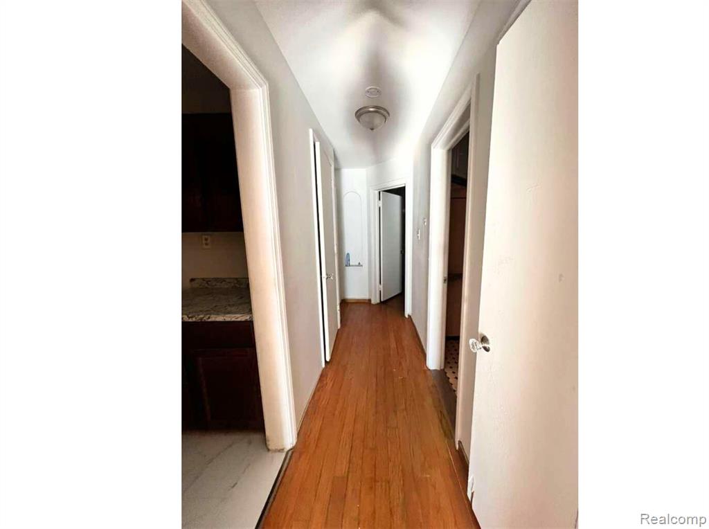 15211 Fairmount Drive, Detroit, MI 48205 — Photo 12