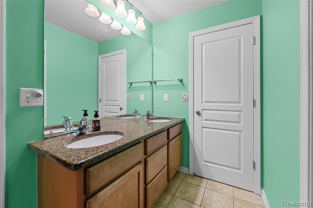 49503 Gracechurch Road, Macomb, MI 48044 — Photo 39