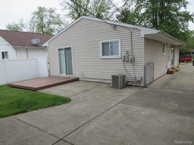 47487 Greenview Road, Utica, MI 48317 — Photo 5