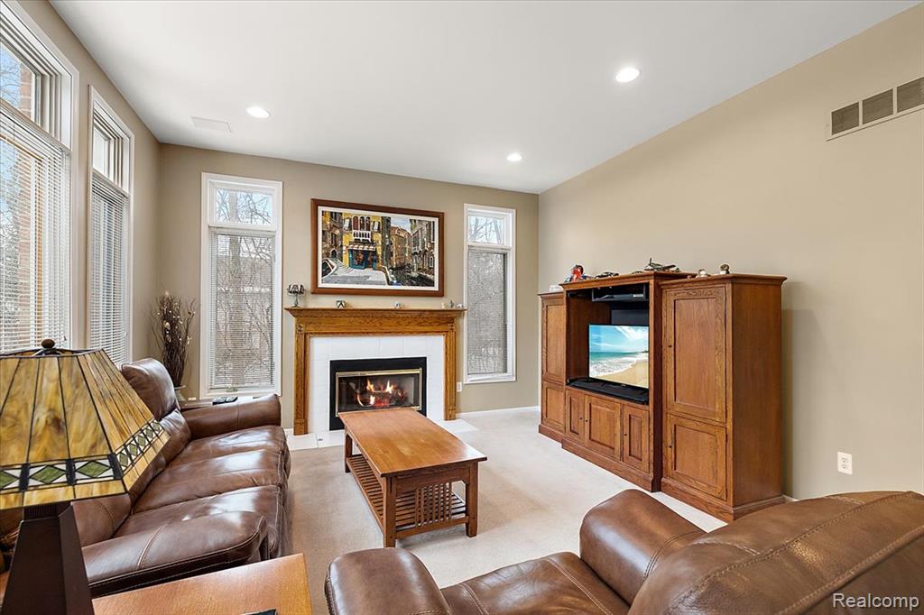 7108 Branford Court, West Bloomfield, MI — Photo 25