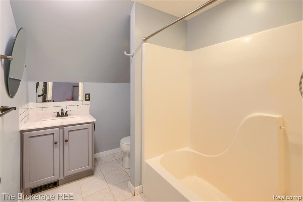 2409 Granger Road, Ortonville, MI 48462 — Photo 47