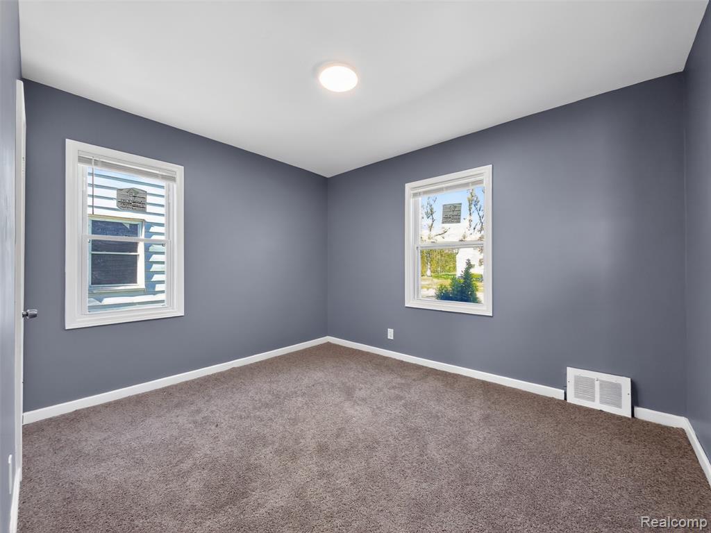 20553 Hamburg Street, Detroit, MI 48205 — Photo 10