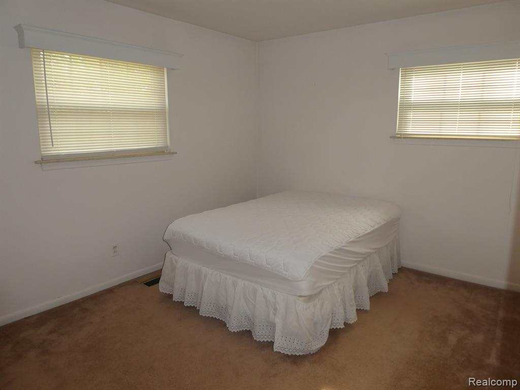 8435 INGRAM Street, Westland, MI — Photo 17