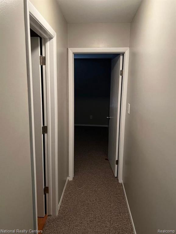 7210 BLUEWATER Drive, Clarkston, MI 48348 — Photo 12