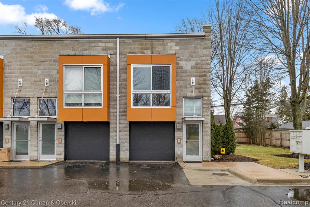 420 E Parent Avenue, Royal Oak, MI 48067 — front exterior