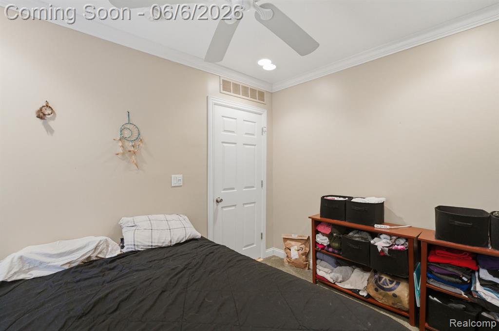 8749 Pacton Drive, Shelby Twp, MI 48317 — Photo 17