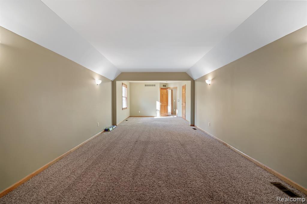 5150 N Milford Road, Highland, MI 48356 — Photo 24