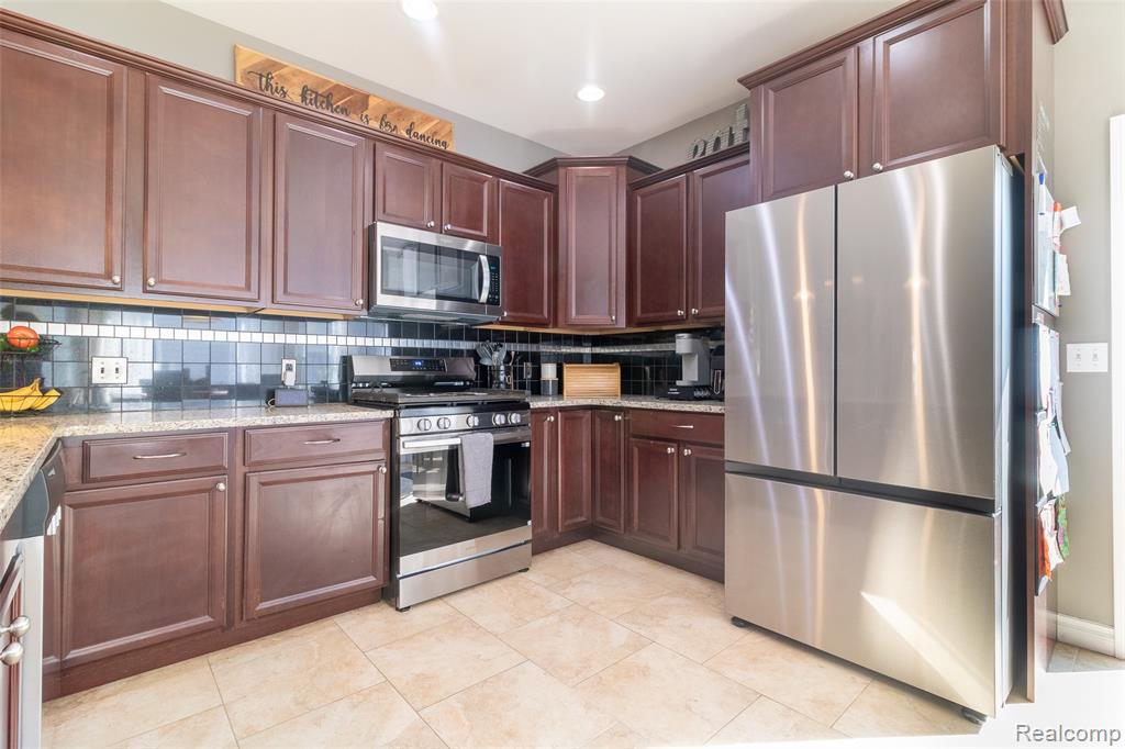 5942 N Walton Street, Westland, MI — Photo 8