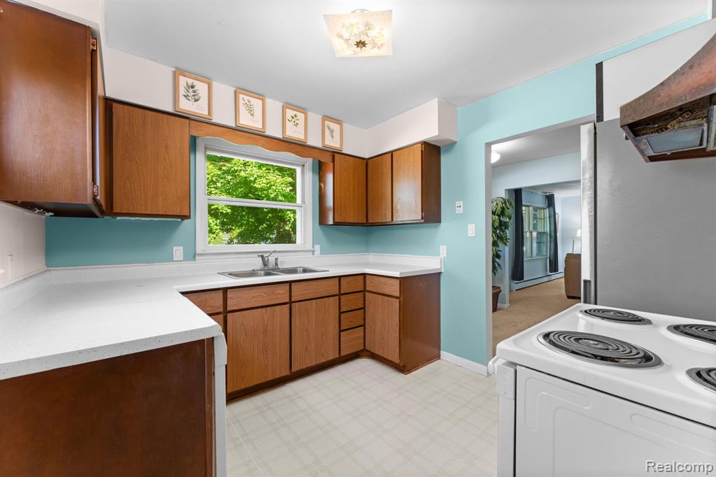 9144 Walnut Drive, Whitmore Lake, MI 48189 — Photo 15
