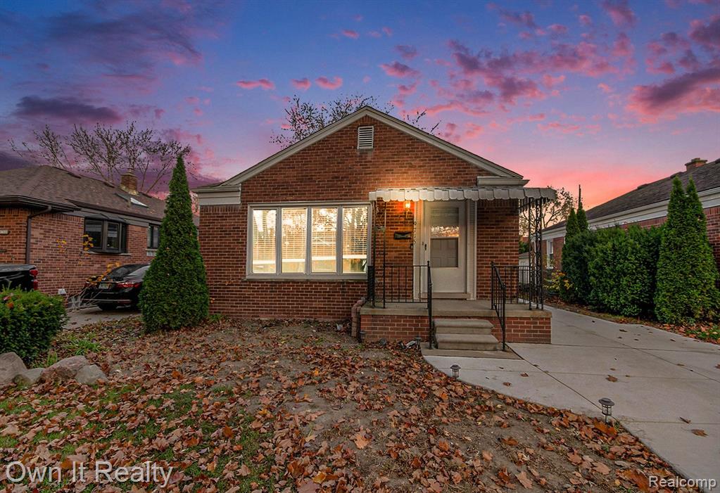 9715 STERLING Avenue, Allen Park, MI 48101 — Photo 2
