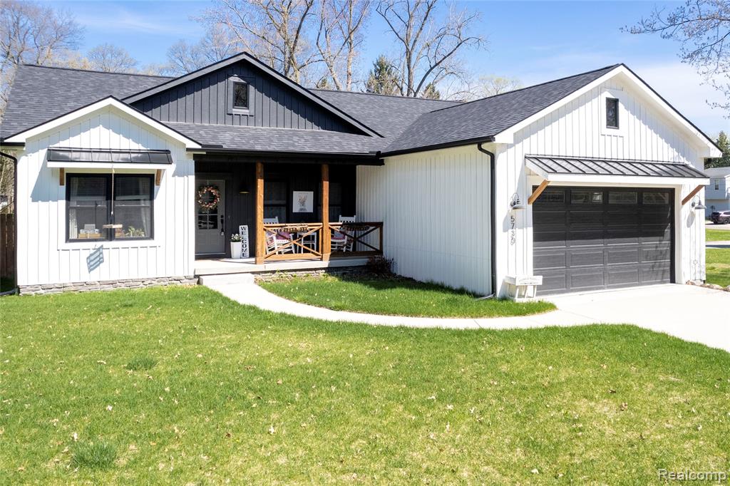 5730 Crescent Road, Waterford, MI 48327 — Photo 4