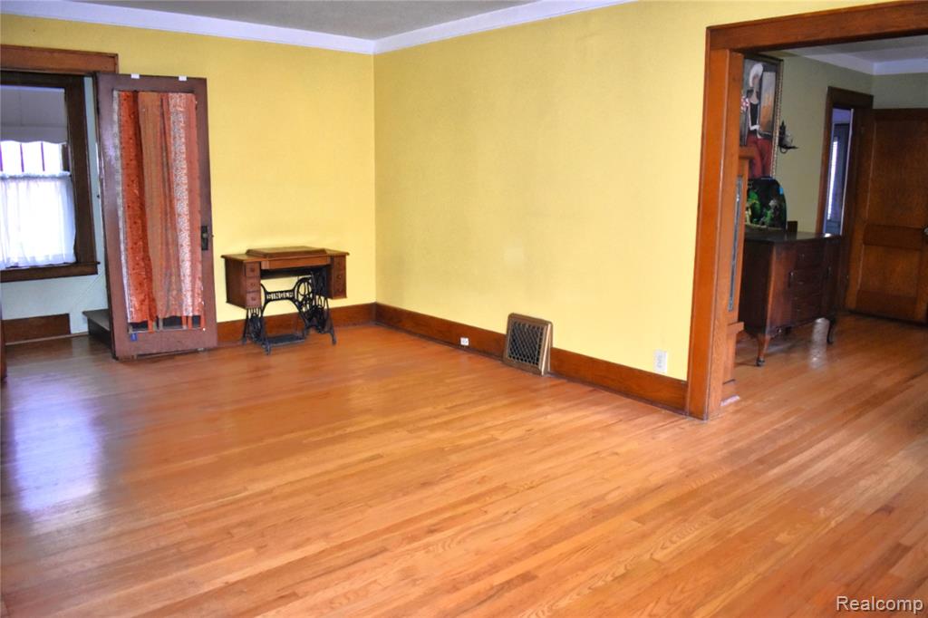 409 Englewood Avenue, Royal Oak, MI 48073 — Photo 5