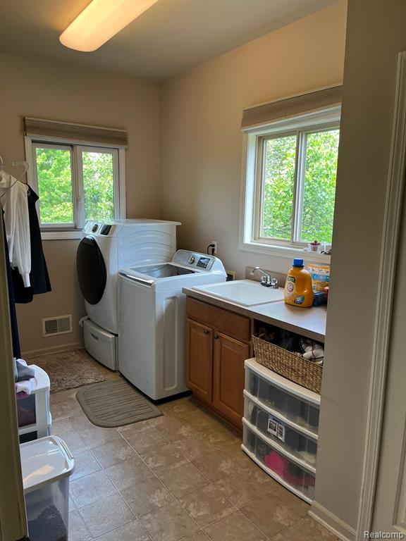 760 PEMBROKE, White Lake, MI — Photo 29