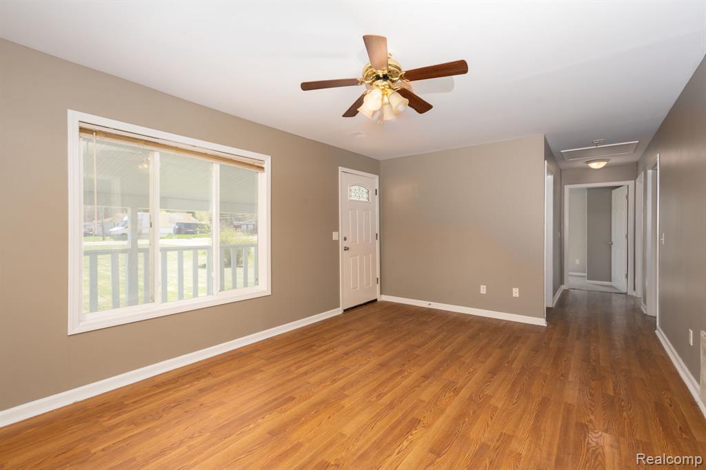 3421 N Genesee Road, Flint, MI 48506 — Photo 7
