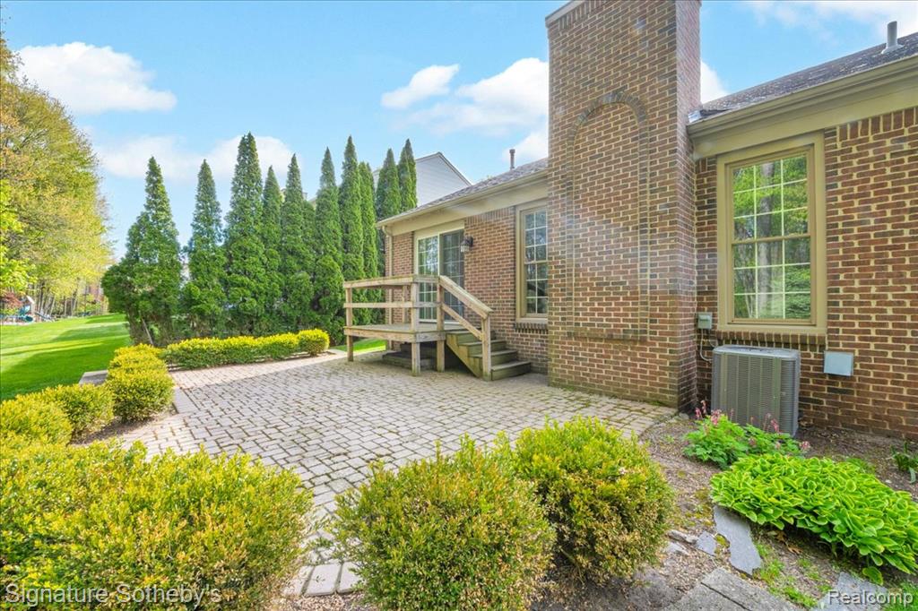 2668 Aubrey Drive, Lake Orion, MI — Photo 14