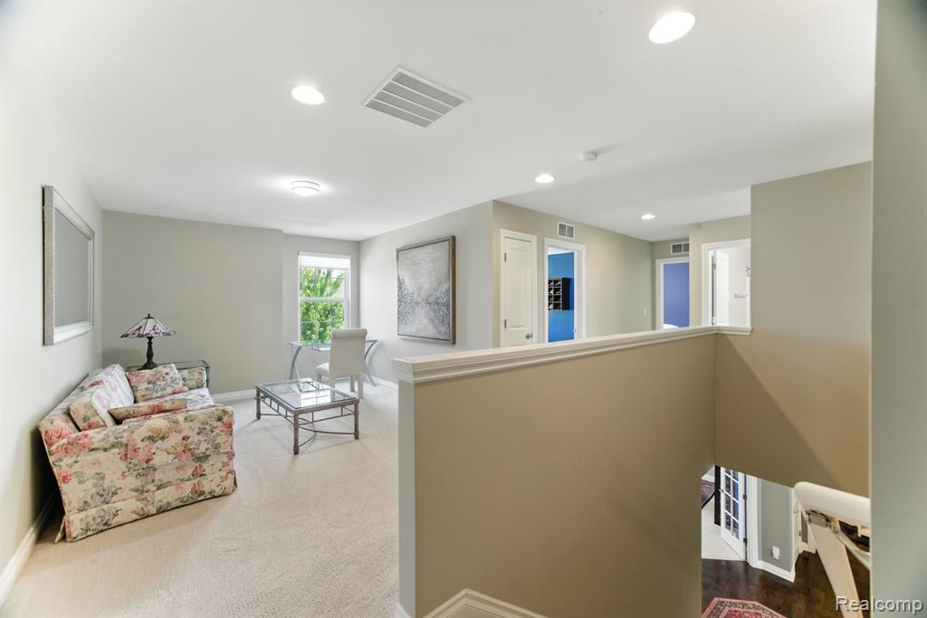 2066 Findley Circle, Lake Orion, MI — Photo 11