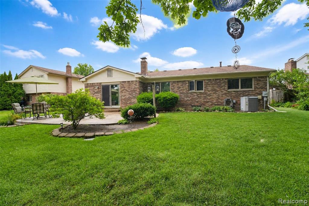 41768 Hanford Road, Canton, MI 48187 — Photo 2
