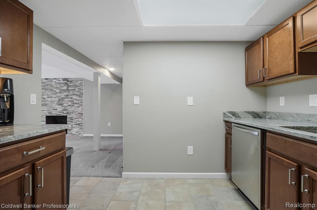 400 RED OAK LANE Lane, Rochester Hills, MI 48307 — Photo 27