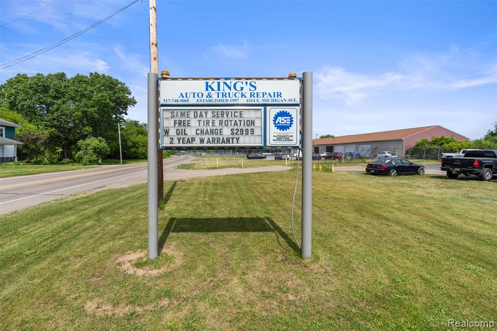 4114 E Michigan Avenue, Jackson, MI 49202 — front exterior