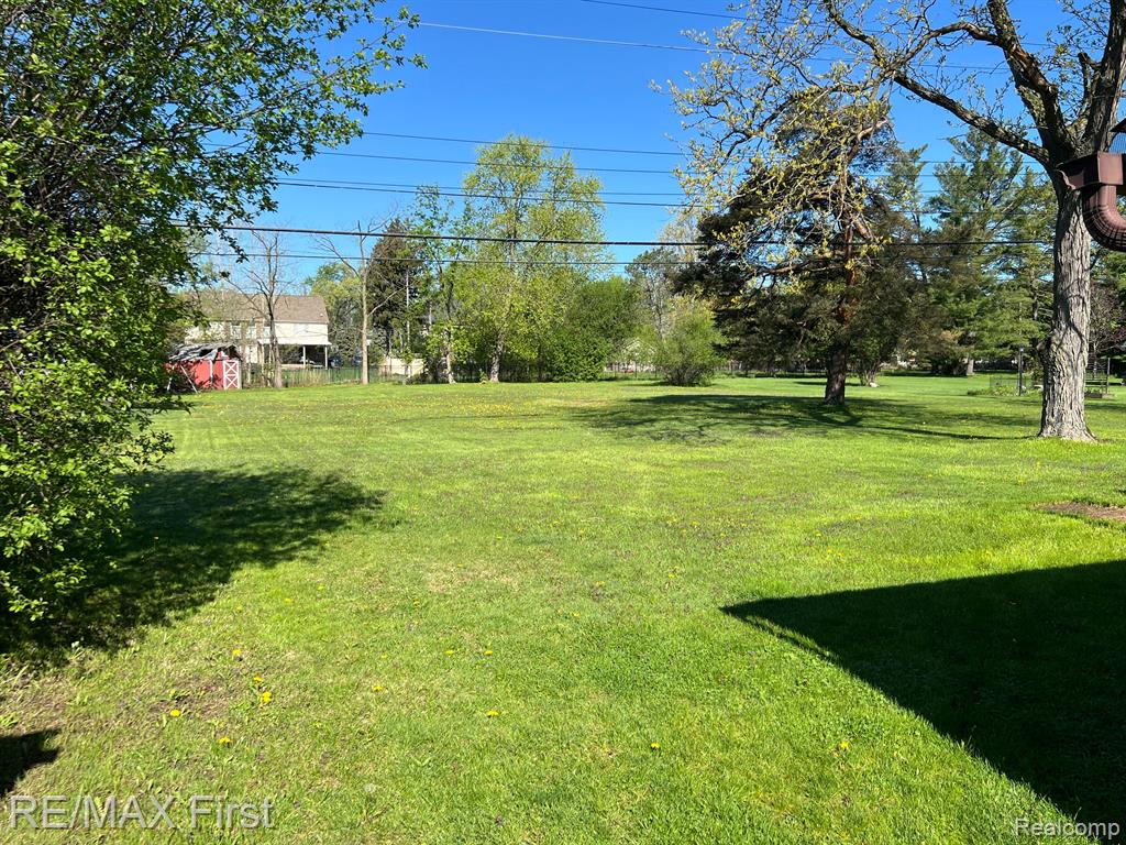 5721 WRIGHT Drive, Troy, MI 48098 — Photo 3