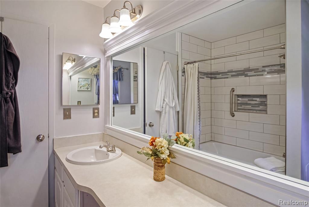 7878 Charrington Drive, Canton, MI 48187 — Photo 13