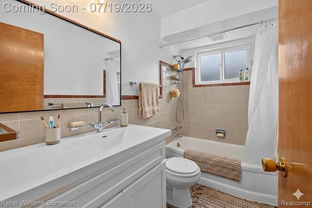 28326 Brush Street, Madison Heights, MI 48071 — Photo 17