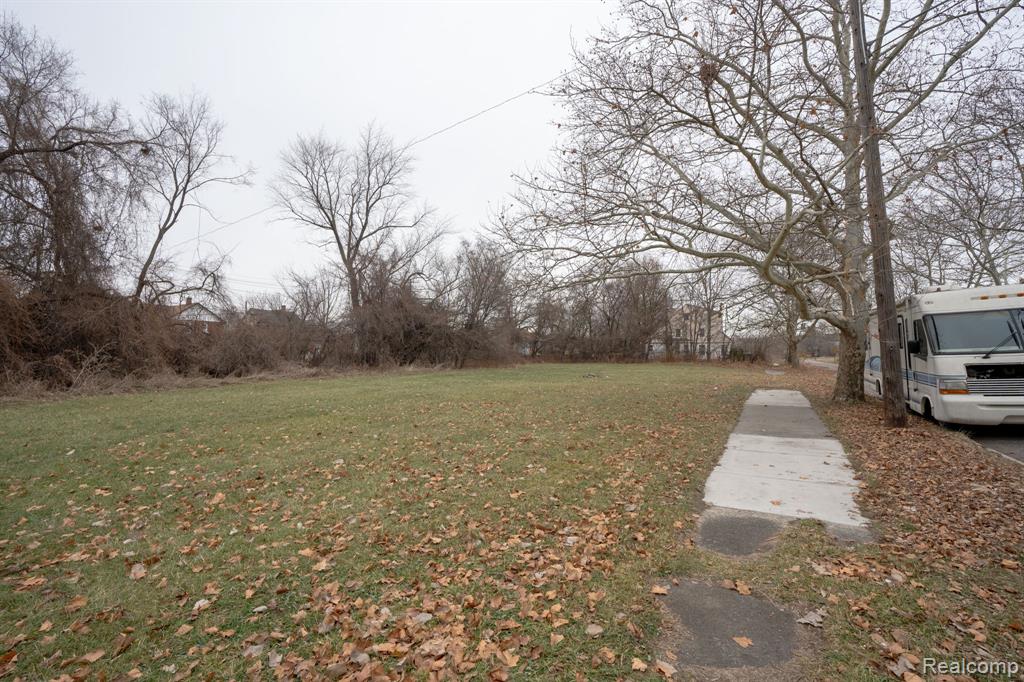 537 Smith Street, Detroit, MI 48202 — Photo 7