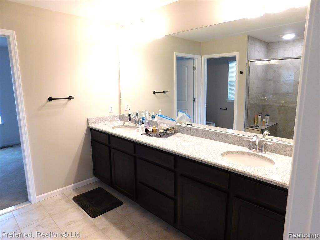 50316 AMBERWOOD Road, Canton, MI 48188 — Photo 23