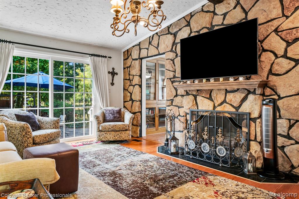 451 Hauxwell Drive, Lake Orion, MI 48362 — Photo 6