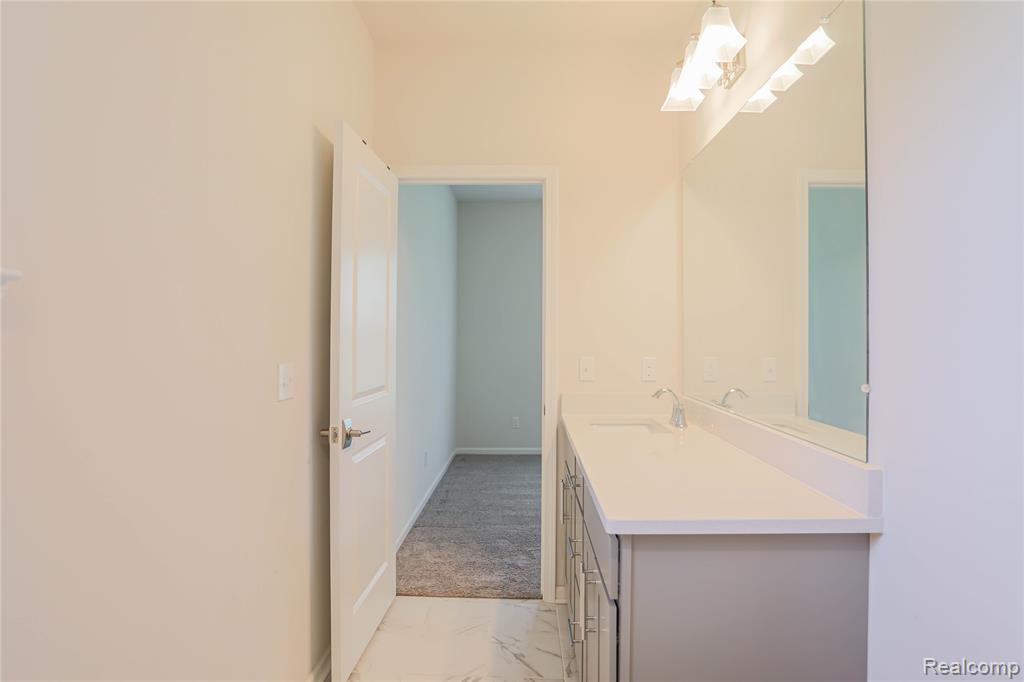 13101 Valencia Drive, Utica, MI 48315 — Photo 58