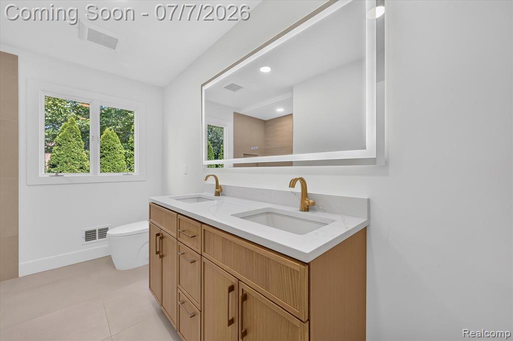 756 Great Oaks Drive, Bloomfield Hills, MI 48304 — Photo 31