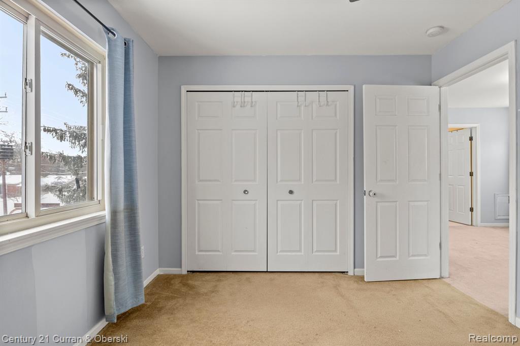8054 ROBINDALE Avenue, Dearborn Heights, MI 48127 — Photo 22