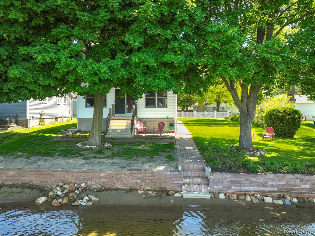 4333 Hunters Drive, Highland, MI 48356 — Photo 12