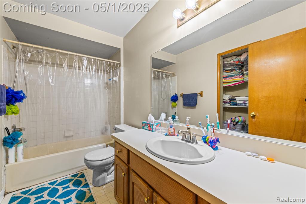 54860 Pimenta Drive, Macomb, MI 48042 — Photo 21