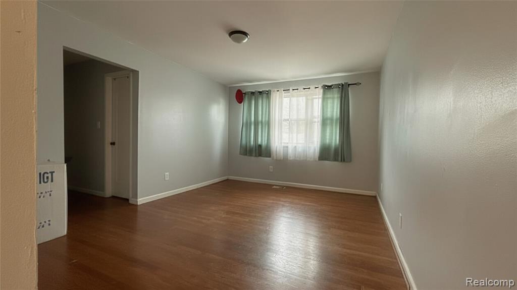31866 Lynne Drive, Rockwood, MI — Photo 9