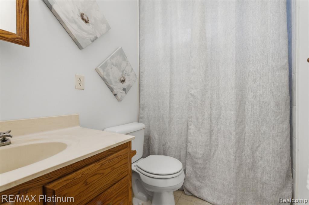 3340 Pineridge Lane, Brighton, MI 48116 — Photo 10