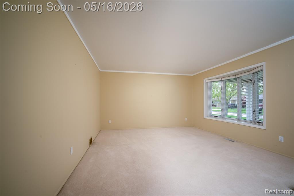 27188 Weddel Avenue, Brownstown, MI 48183 — Photo 5