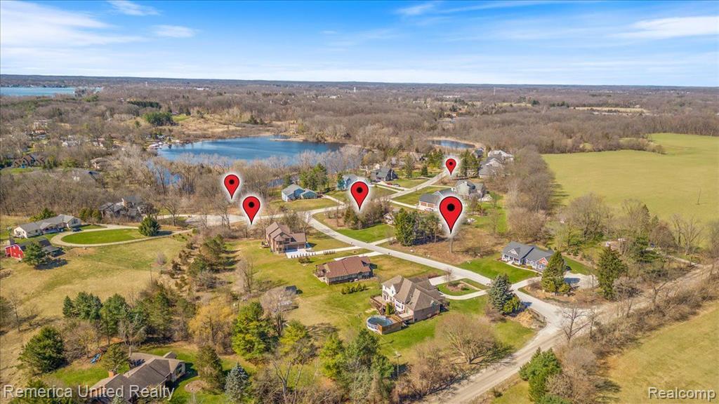 10468 Oak Shore Drive, South Lyon, MI 48178 — Photo 21