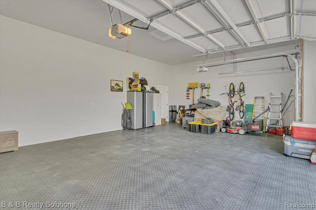 13182 SAVANNAH Drive, Romeo, MI 48065 — Photo 32
