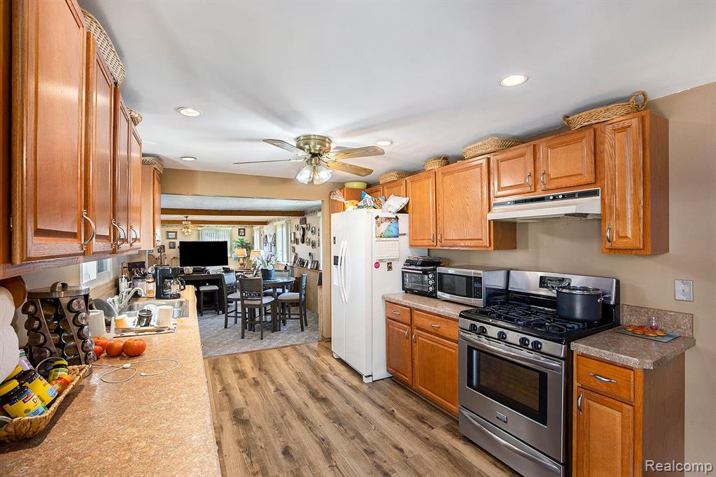 14775 Hough Road, Allenton, MI 48002 — Photo 9