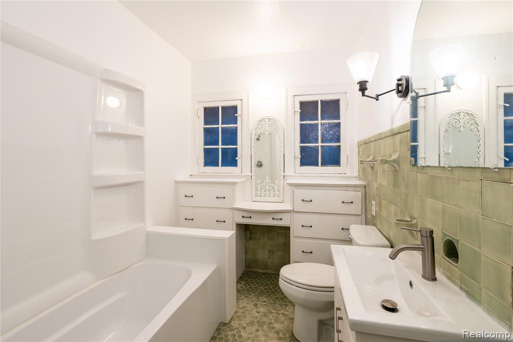 2696 Webb Street, Detroit, MI 48206 — Photo 9