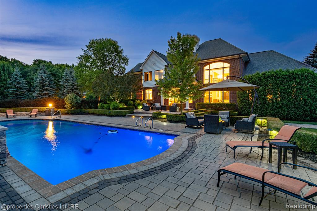 21127 MAYBURY PARK Drive, Northville, MI 48167 — Photo 2