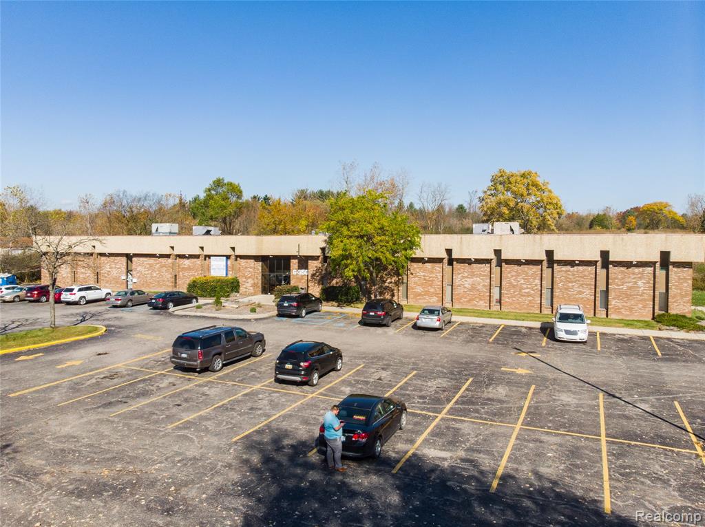 G3500 Flushing Road, Flint, MI 48504 — Photo 2