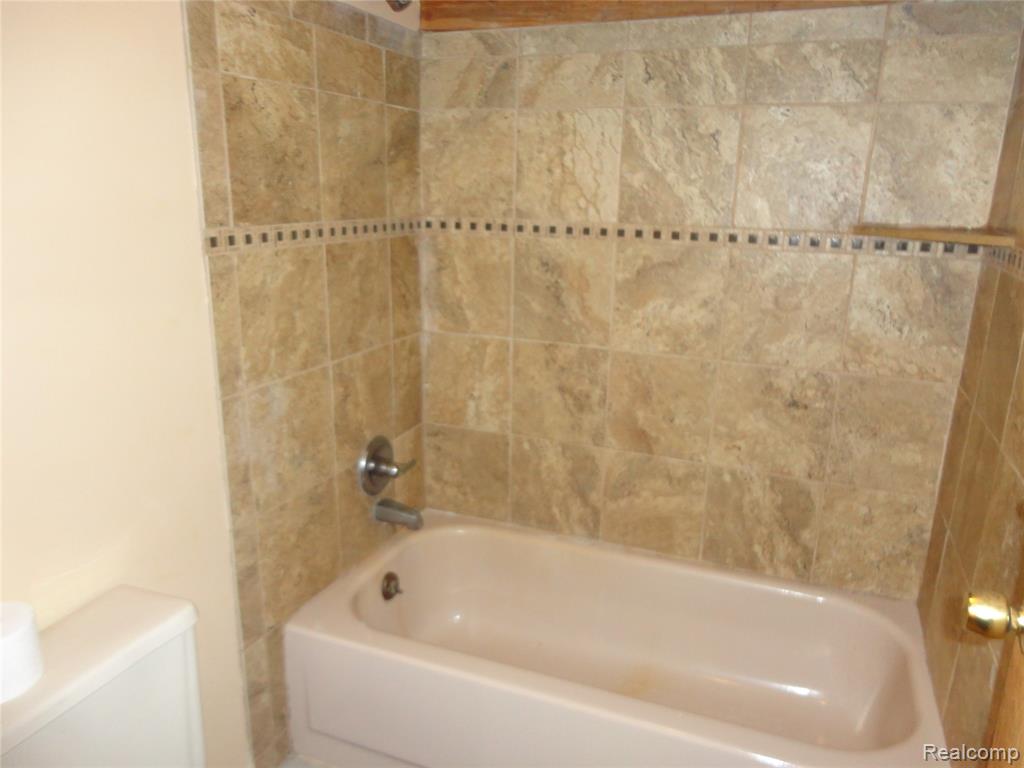 8180 Tipsico Trail, Holly, MI 48442 — Photo 36
