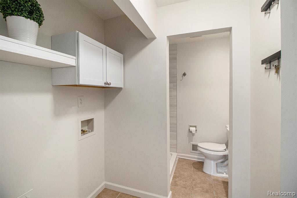 7831 Caberfae Trail, Clarkston, MI 48348 — Photo 16
