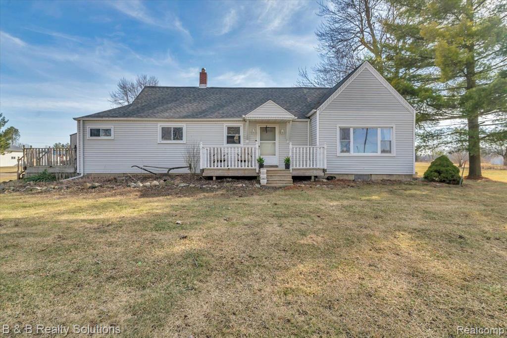 14749 IMLAY CITY Road, Mussey, MI 48014 — Photo 2