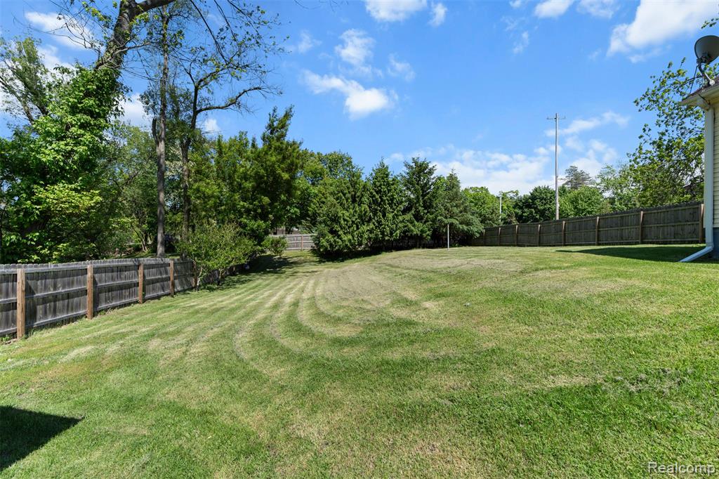 638 E Michigan Avenue, Grass Lake, MI 49240 — Photo 27
