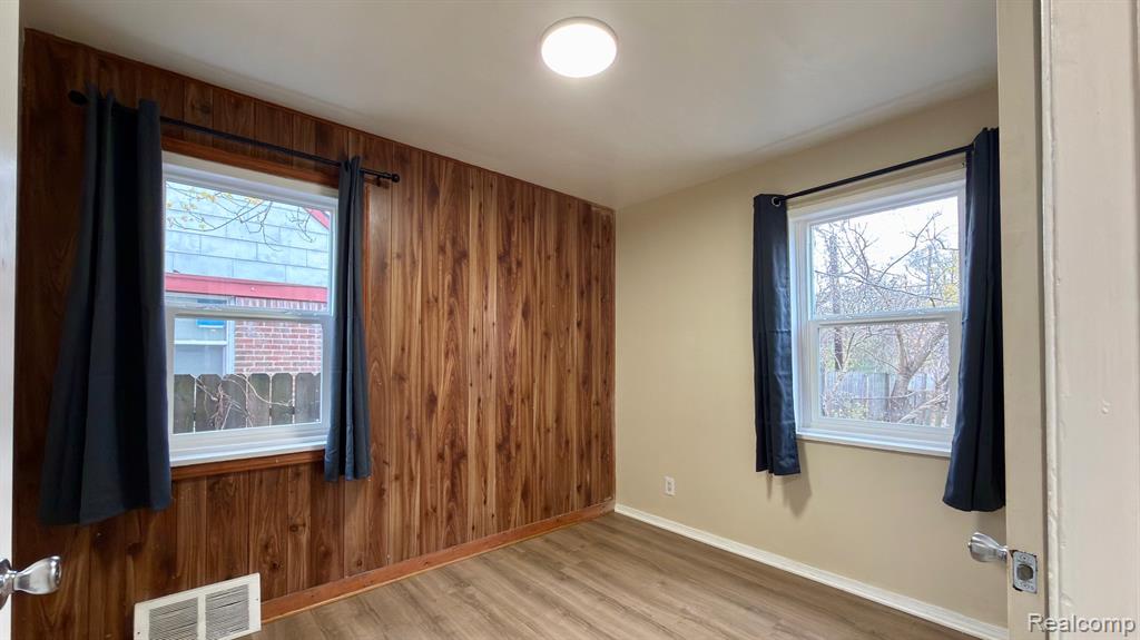 855 John Daly Street, Inkster, MI 48141 — Photo 13