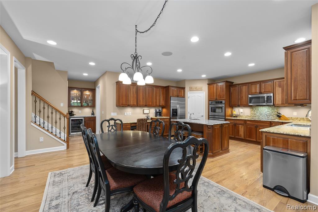 8542 Newbury Court N, Canton, MI 48187 — Photo 19