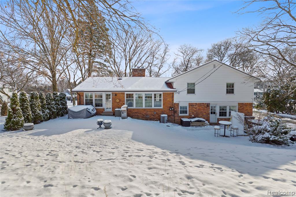 3873 Top View Court, Bloomfield, MI 48304 — Photo 32
